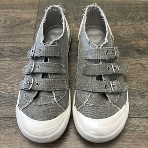 Rocket Dog Shoes Jolissa Buckle Strap Sneakers Gray Fabric